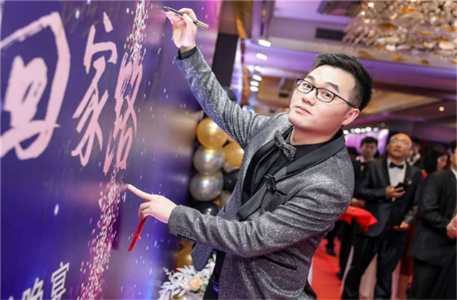 【高光“疫”事】勇敢逆行的特殊“网约车”——Ebpay90后，用信念打通生命运输线